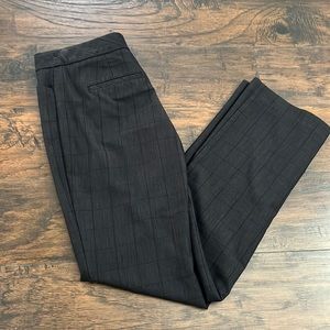 Dress pants with cute black checkered detail